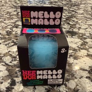 Nee Doh Mello Mallo Color Changing Toy